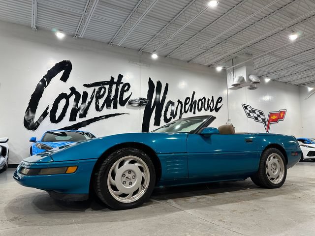 Used 1992 Chevrolet Corvette Convertible RWD image 16