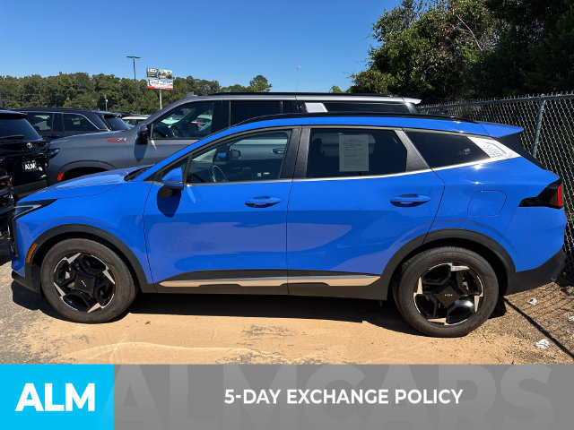 Used 2026 Kia Sportage EX w/ EX Panorama Roof Package FWD image 3