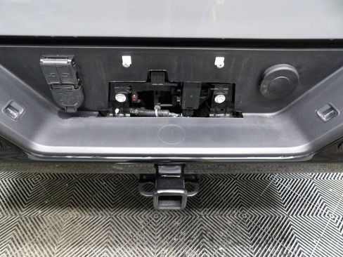 Used 2024 Chevrolet Silverado 1500 ZR2 image 41