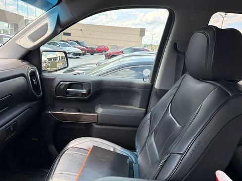 Used 2021 Chevrolet Silverado 1500 RST w/ Convenience Package II AWD/4WD image 5