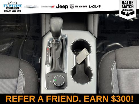 Used 2023 Chevrolet Blazer LT image 28