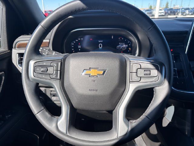 Used 2024 Chevrolet Tahoe Premier w/ Premium Package AWD/4WD image 14
