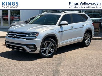 Used 2019 Volkswagen Atlas SE w/ Panoramic Sunroof Package