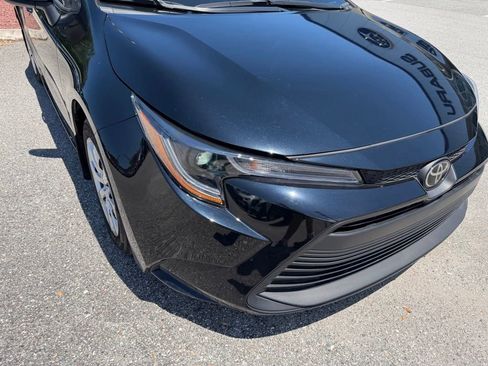Used 2025 Toyota Corolla LE FWD image 13