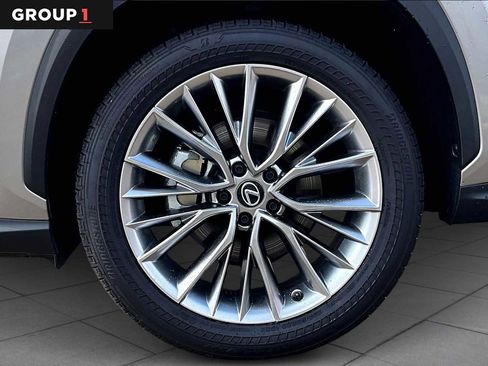 Used 2025 Lexus NX 350 AWD w/ Premium Package image 8