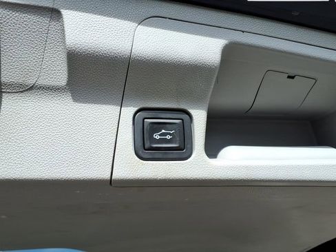 Used 2019 GMC Acadia SLT FWD image 30