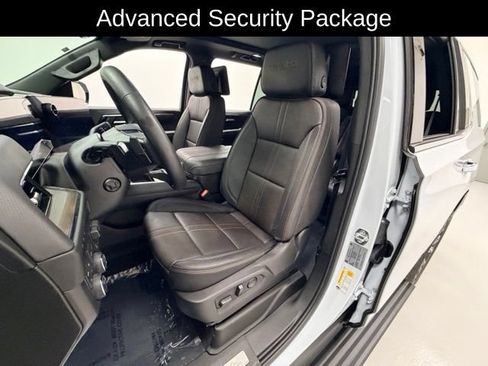 Certified 2026 Chevrolet Tahoe High Country AWD/4WD image 8