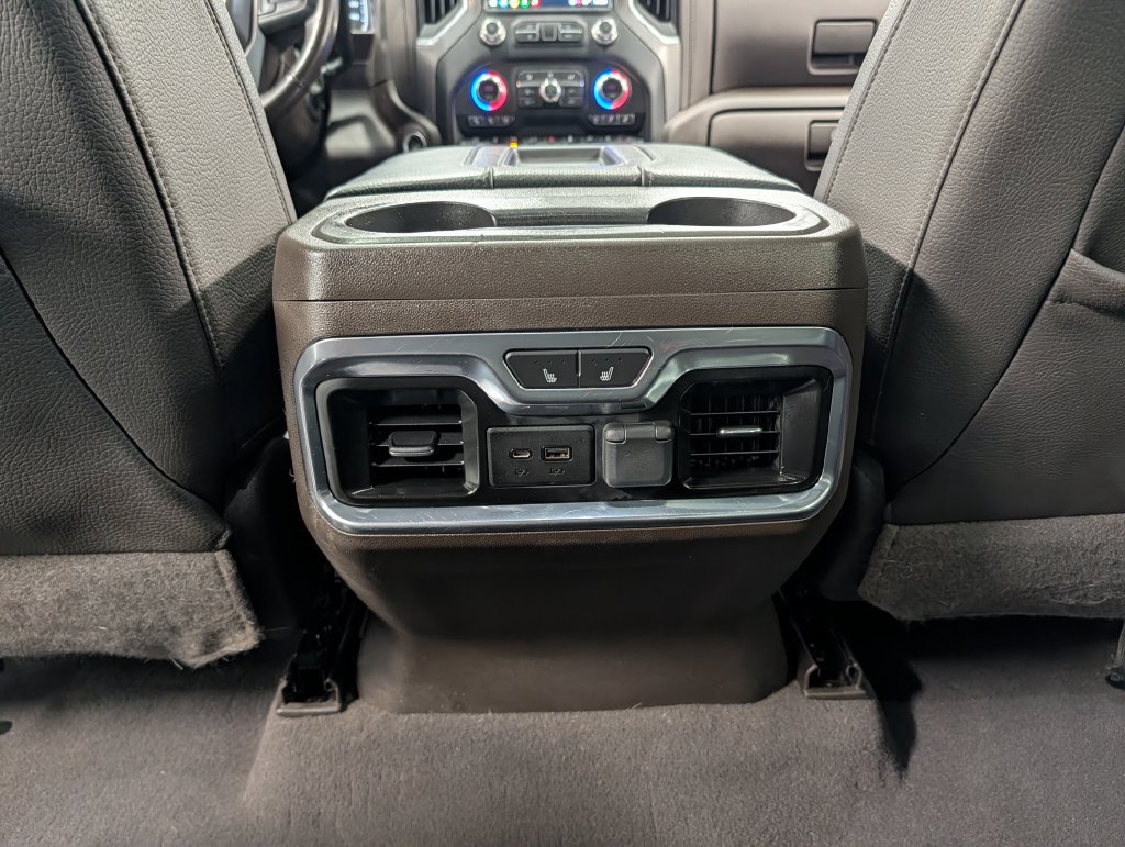 Used 2021 GMC Sierra 3500 Denali w/ Denali Ultimate Package AWD/4WD image 24