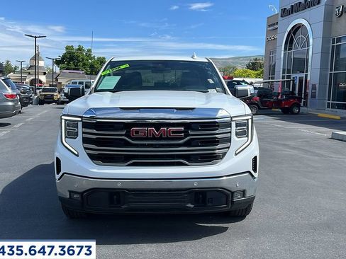 Used 2023 GMC Sierra 1500 SLT w/ SLT Convenience Package AWD/4WD image 8