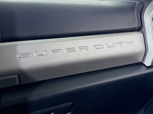 Used 2022 Ford F350 Lariat w/ Tremor Off-Road Package image 24