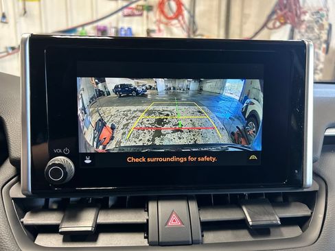 Certified 2025 Toyota RAV4 XLE AWD/4WD image 22