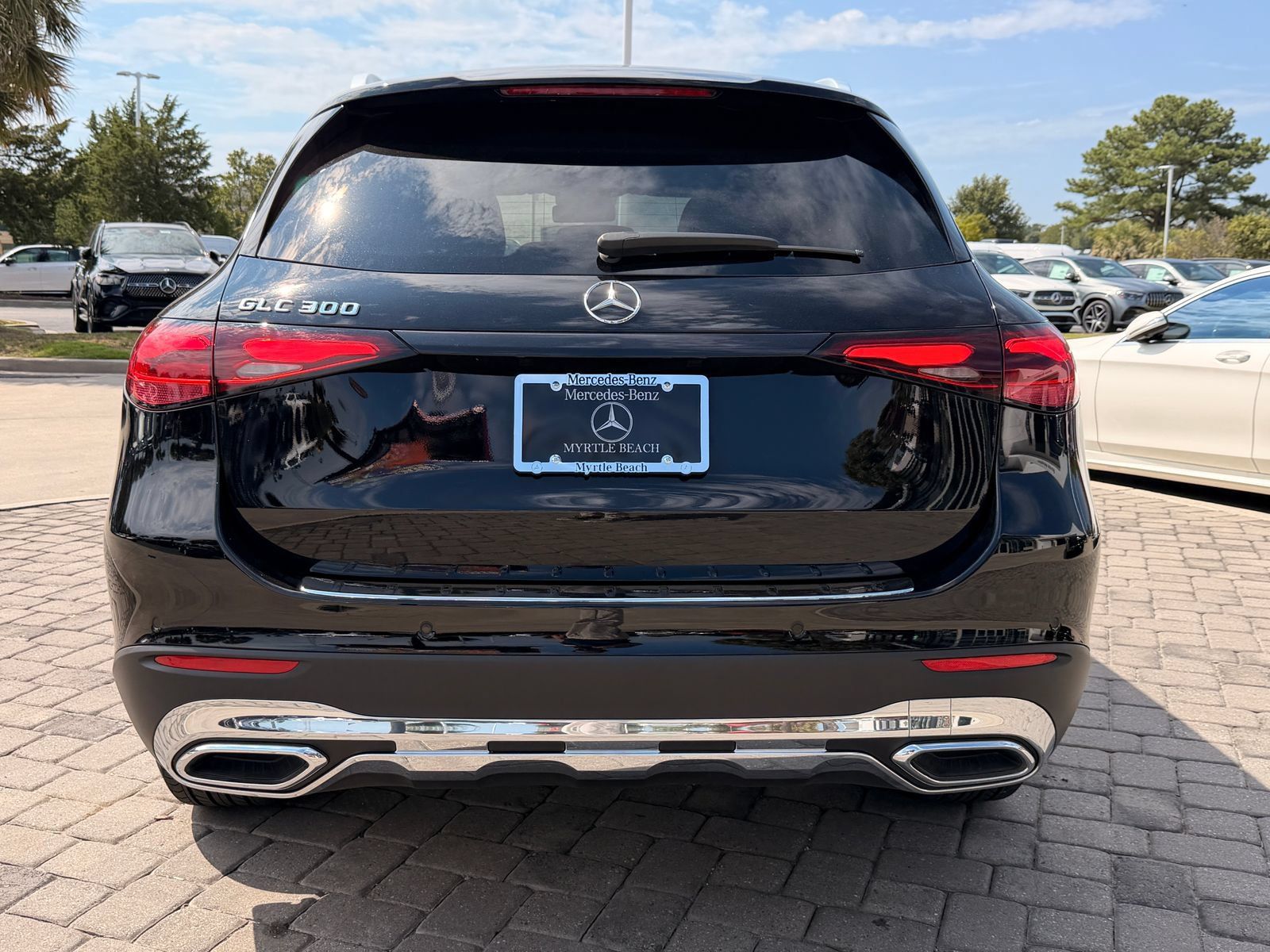 Used 2025 Mercedes-Benz GLC 300 image 9