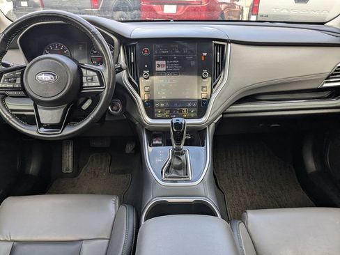 Used 2025 Subaru Outback Onyx Edition AWD/4WD image 25