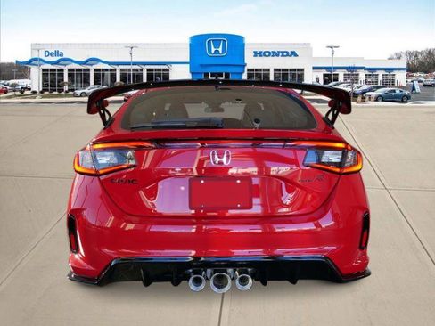 New 2026 Honda Civic Type R image 3