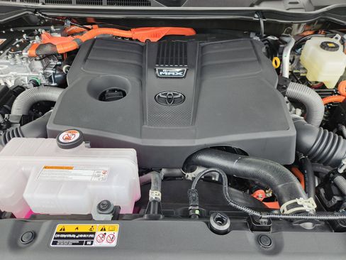 New 2026 Toyota Tundra Limited w/ Limited PVM Package AWD/4WD image 27