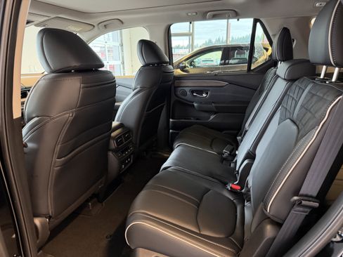 New 2026 Honda Pilot Elite image 9