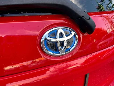 Used 2015 Toyota Prius C Two w/ Preferred Accessory Package image 31