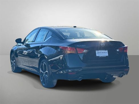 New 2025 Nissan Altima 2.5 SR w/ SR Premium Package image 16