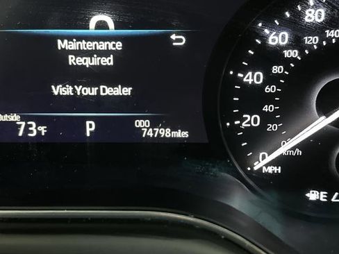 Used 2022 Toyota Avalon XLE image 6