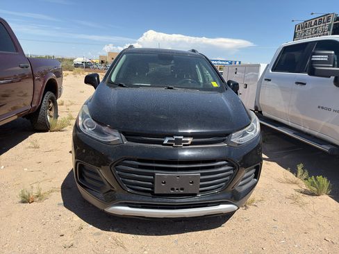 Used 2019 Chevrolet Trax LT w/ Redline Edition FWD image 2