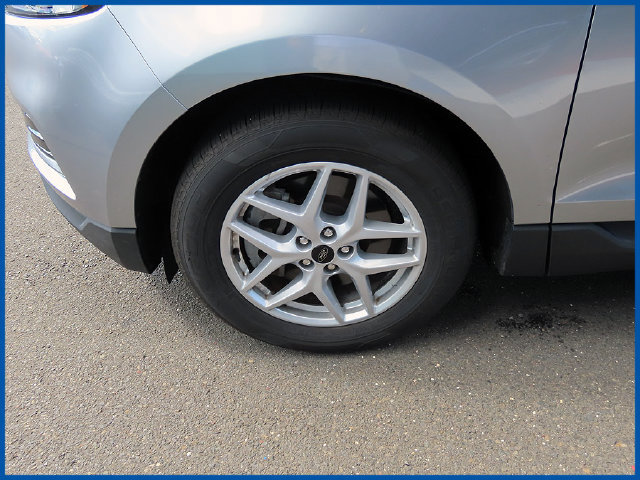 Used 2024 Ford Edge SEL AWD/4WD image 4