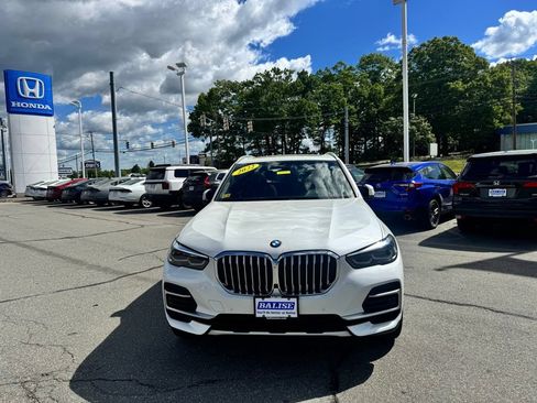 Used 2022 BMW X5 xDrive40i w/ Premium Package AWD/4WD image 2