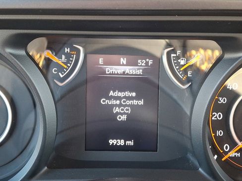 Used 2024 Jeep Wrangler Sport S image 18