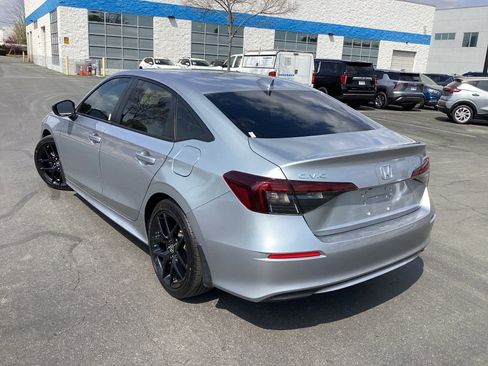 Used 2025 Honda Civic Sport image 2