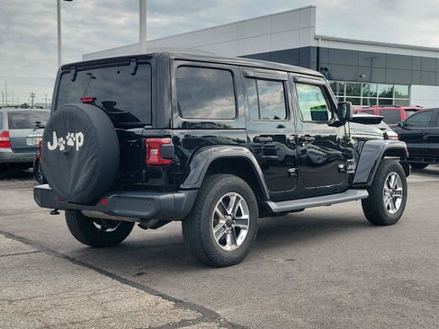 Used 2020 Jeep Wrangler Unlimited Sahara AWD/4WD image 4