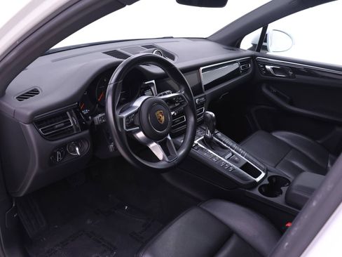 Used 2021 Porsche Macan AWD/4WD image 4