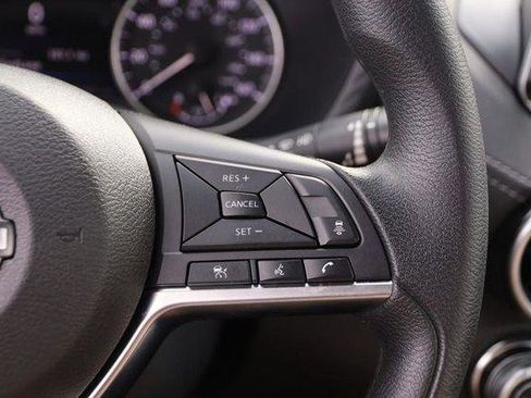 Used 2024 Nissan Sentra SV image 12