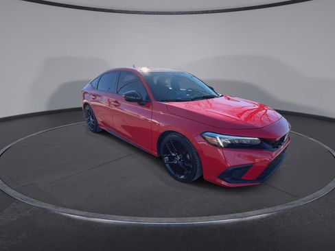 Used 2023 Honda Civic Sport image 2