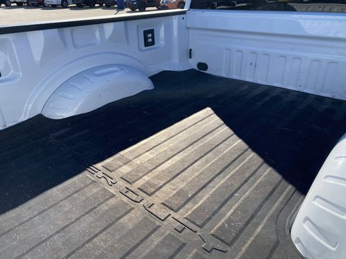 Used 2024 Ford F250 XLT w/ XLT Premium Package image 9