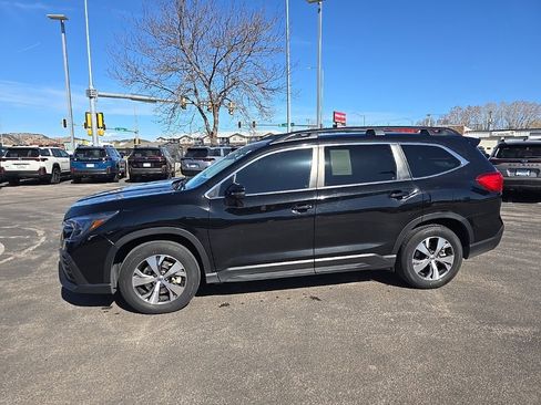 Used 2023 Subaru Ascent Premium w/ Convenience Package AWD/4WD image 4
