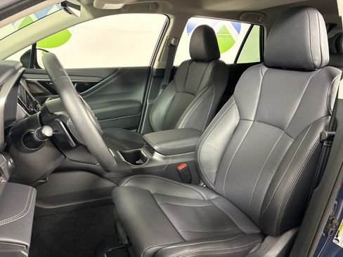 Used 2025 Subaru Outback Limited image 28