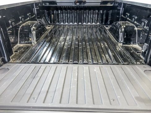 Used 2023 Chevrolet Silverado 1500 LT image 27