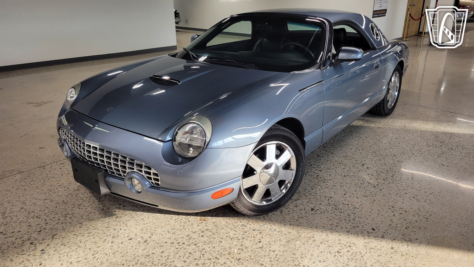 Used 2005 Ford Thunderbird RWD image 20