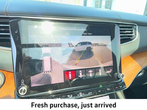 Used 2022 Jeep Grand Wagoneer Series II w/ Premium Group II image 31