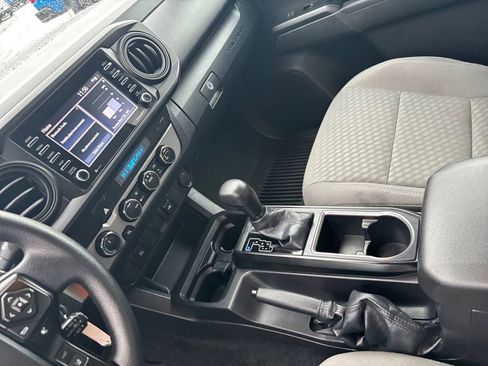 Used 2022 Toyota Tacoma SR w/ SX Package image 22
