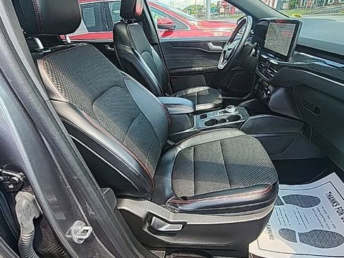 Used 2023 Ford Escape ST-Line w/ Tech Pack #1 AWD/4WD image 18