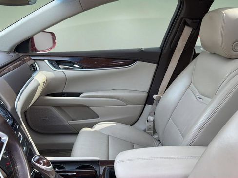 Used 2017 Cadillac XTS Luxury w/ Driver Awareness Package image 21