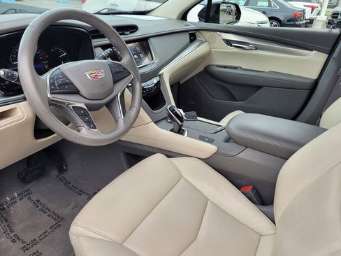 Used 2019 Cadillac XT5 Luxury image 11