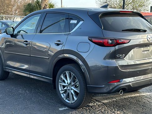 New 2025 MAZDA CX-5 AWD 2.5 S w/ Premium Plus Pkg image 6