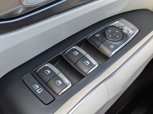 New 2026 Kia Sorento S w/ S Panoramic Sunroof Package FWD image 27