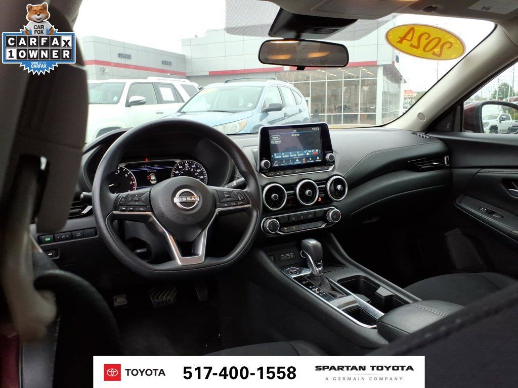 Used 2024 Nissan Sentra SV FWD image 13