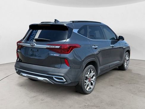 Used 2021 Kia Seltos SX w/ SX Sunroof Package AWD/4WD image 5