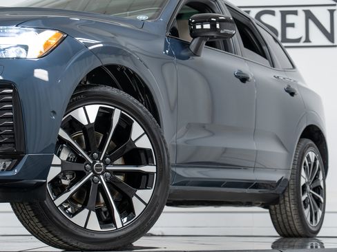 New 2026 Volvo XC60 B5 Plus w/ Protection Package Premier image 27