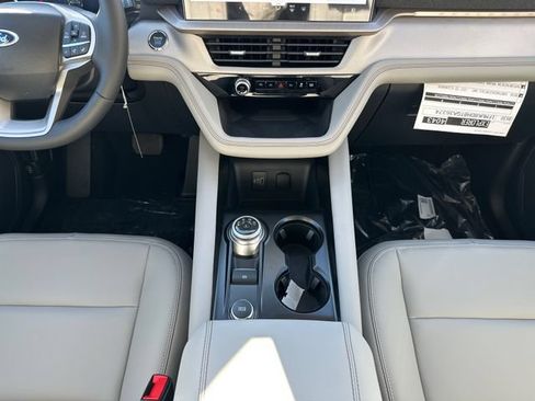 New 2026 Ford Explorer Active w/ Active Comfort Package AWD/4WD image 25