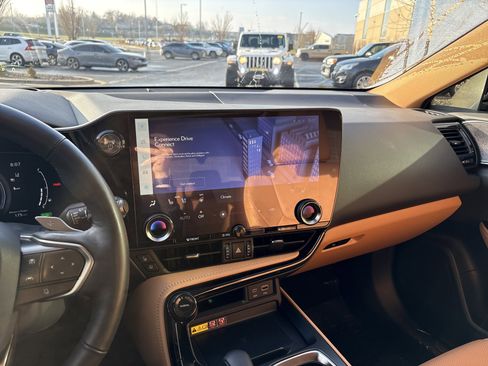 Used 2024 Lexus NX 350h AWD w/ Vision Package image 28