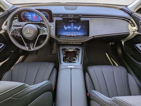 New 2026 Mercedes-Benz E 350 4MATIC Sedan image 15